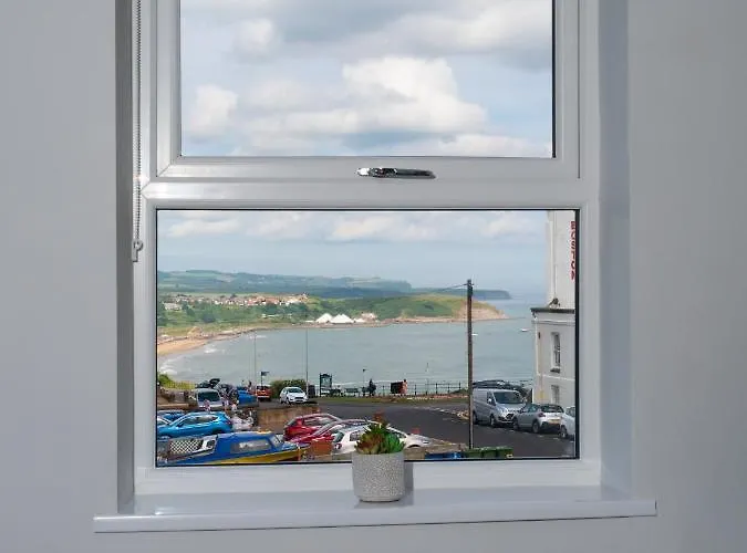 Sea View House プツク